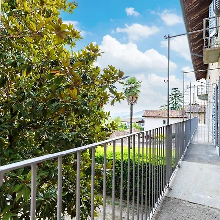 Borgo Alfieri - Elegant With Stunning View Apartament *